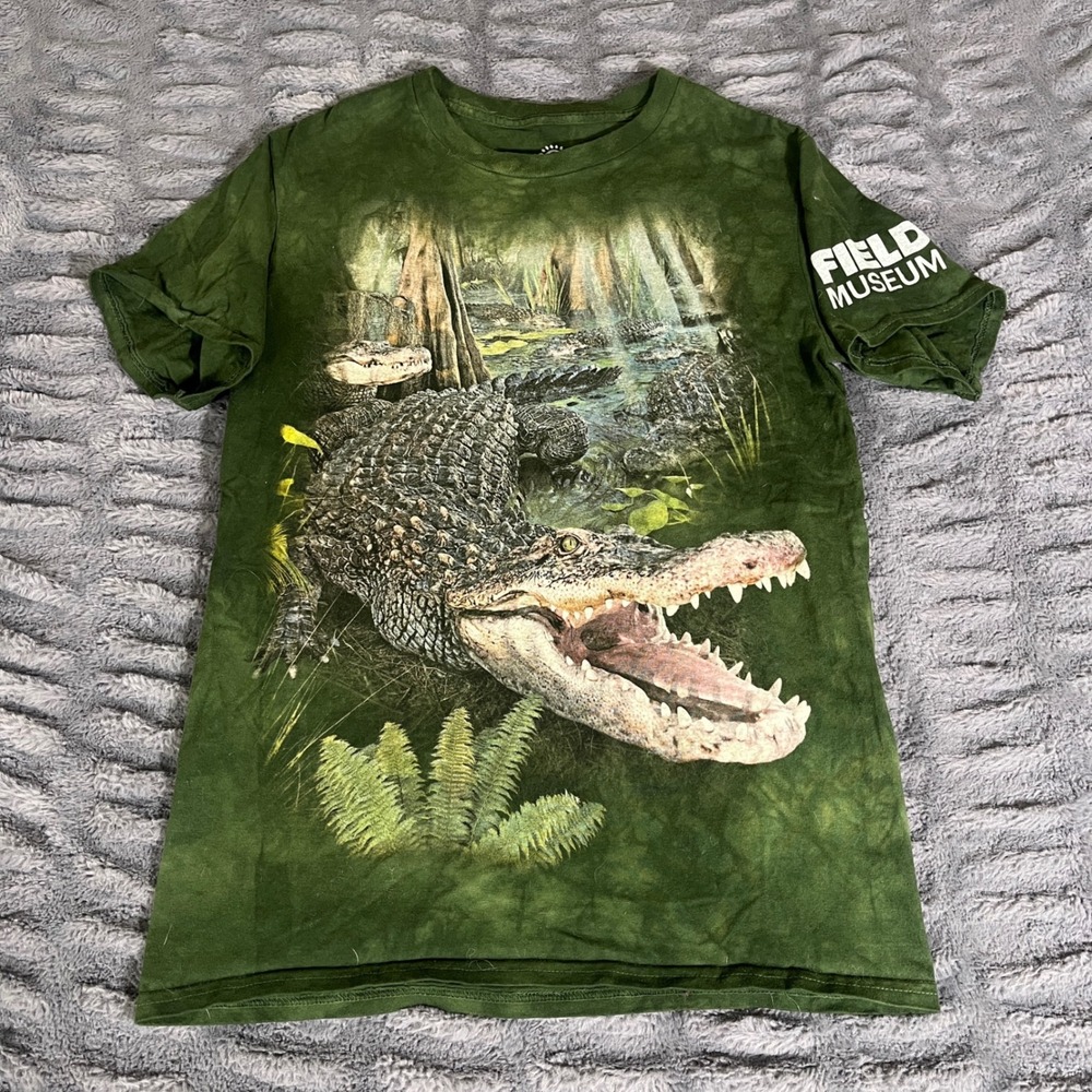 The Mountain Alligator Graphic T-Shirt Green Tie Dye Field Museum Mens Small
